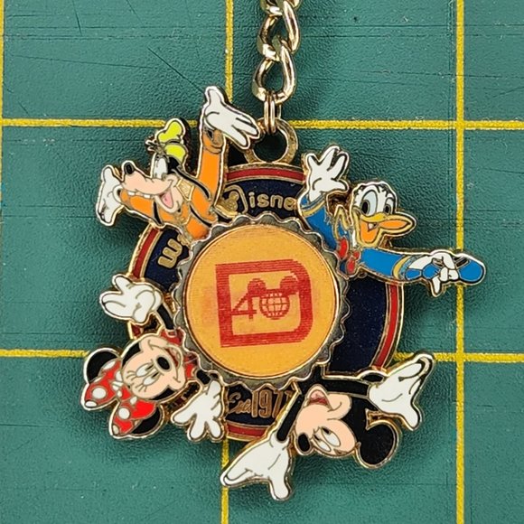 Vintage Disney Enamel Spinner Keychain 40 Years of Magic Collectible - Picture 1 of 4